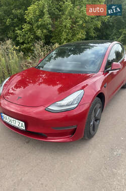 Tesla Model 3  2018
