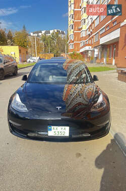 Tesla Model 3  2021