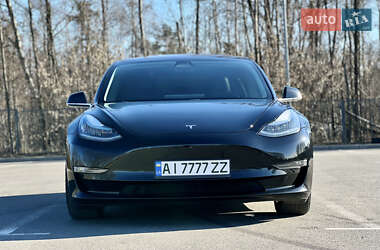 Tesla Model 3  2018