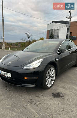 Седан Tesla Model 3 2019 в Ирпене
