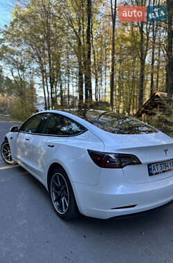 Седан Tesla Model 3 2021 в Івано-Франківську