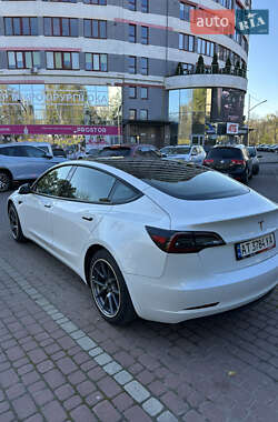Седан Tesla Model 3 2021 в Івано-Франківську
