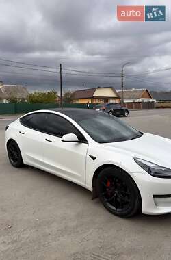 Tesla Model 3  2021