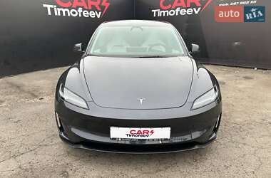 Седан Tesla Model 3 2024 в Киеве