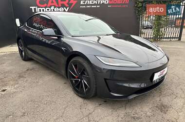 Седан Tesla Model 3 2024 в Киеве