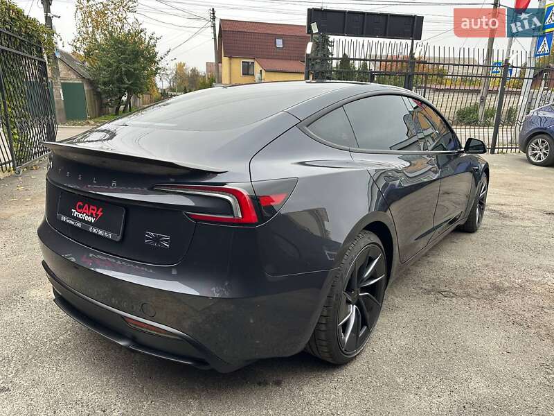 Седан Tesla Model 3 2024 в Киеве