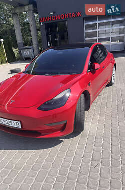Tesla Model 3  2022