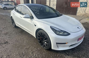 Tesla Model 3  2021
