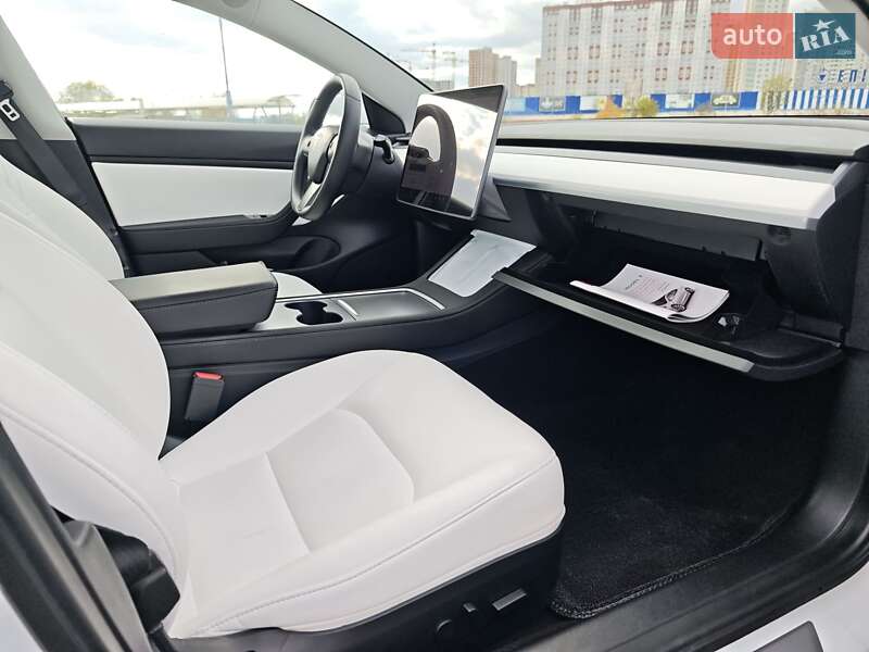 Tesla Model 3 2020