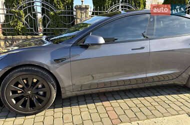 Седан Tesla Model 3 2021 в Ивано-Франковске