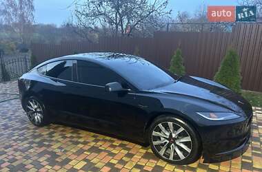 Tesla Model 3  2025