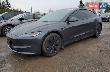 Tesla Model 3 2024