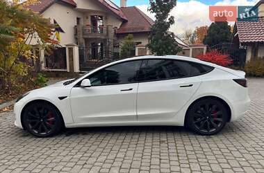 Tesla Model 3  2019