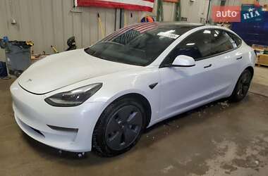 Tesla Model 3  2021