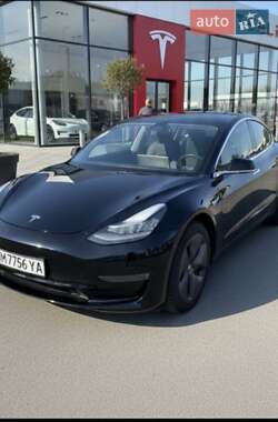 Tesla Model 3  2018