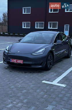 Tesla Model 3 2019