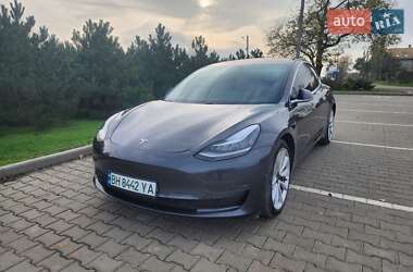 Tesla Model 3  2018