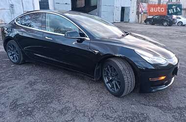 Tesla Model 3 2018