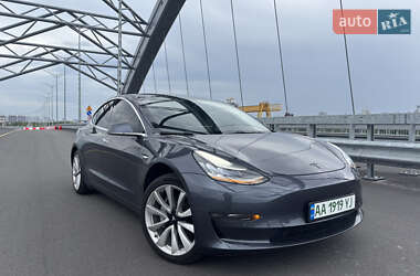 Tesla Model 3 2019