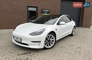 Tesla Model 3 2021