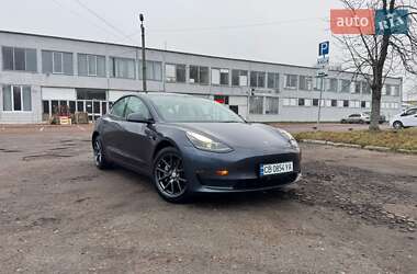 Седан Tesla Model 3 2023 в Чернигове