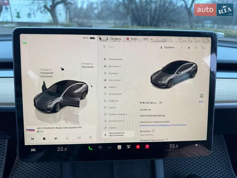 Седан Tesla Model 3 2023 в Чернигове