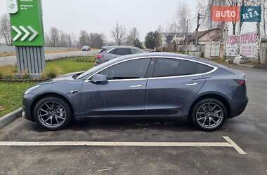Tesla Model 3 2018