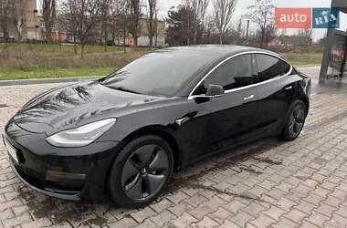 Tesla Model 3 2019