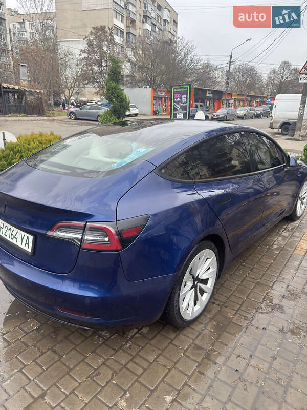 Седан Tesla Model 3 2021 в Одессе