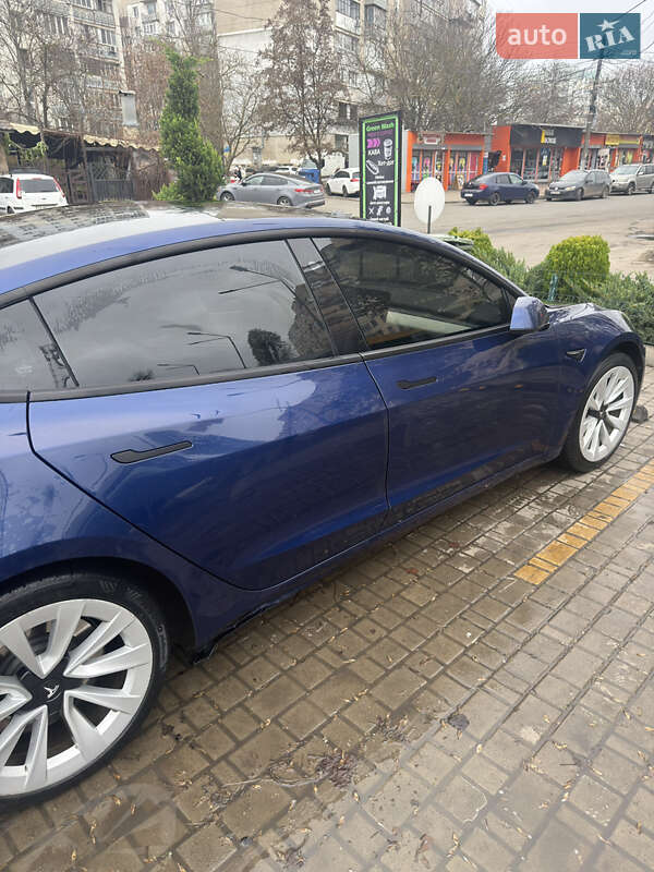 Седан Tesla Model 3 2021 в Одессе