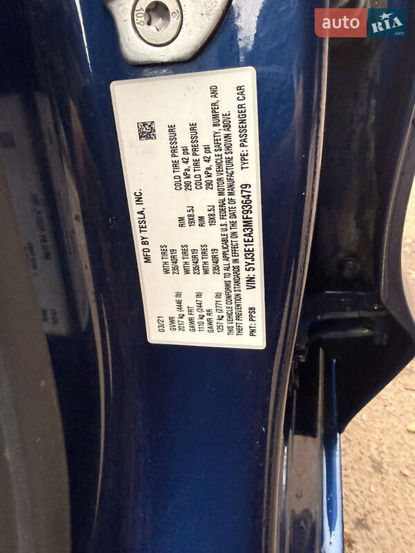 Седан Tesla Model 3 2021 в Одессе