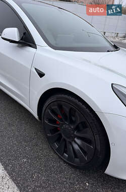 Седан Tesla Model 3 2020 в Львові