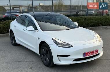 Tesla Model 3  2019