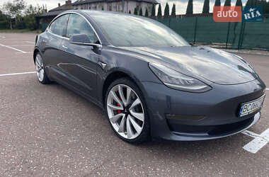 Tesla Model 3 2019