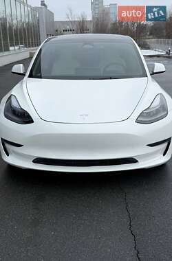 Tesla Model 3  2023