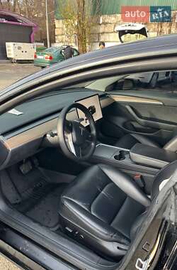 Седан Tesla Model 3 2022 в Києві