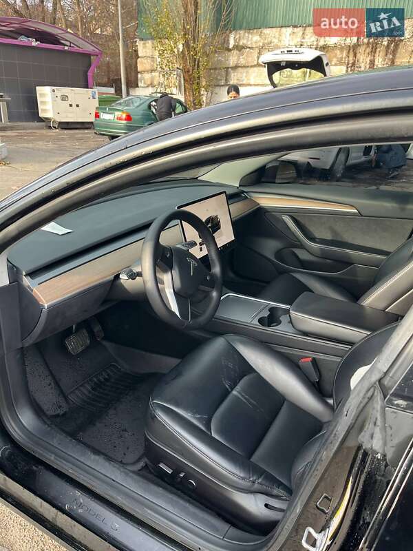 Седан Tesla Model 3 2022 в Києві