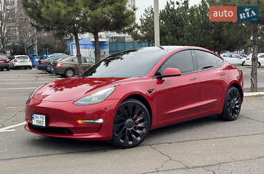 Tesla Model 3  2022