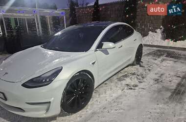 Tesla Model 3 2019