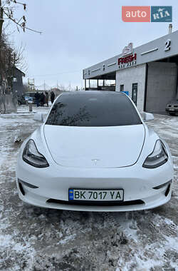 Седан Tesla Model 3 2019 в Здолбунове