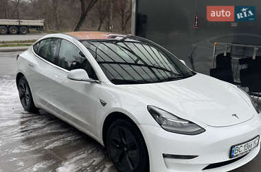 Tesla Model 3  2018