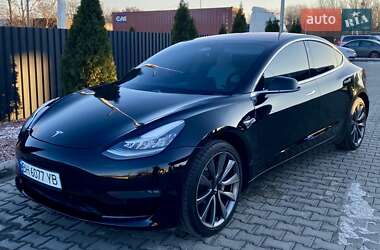 Tesla Model 3  2018
