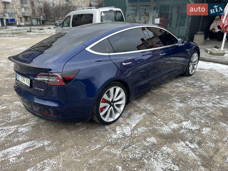Tesla Model 3 2018