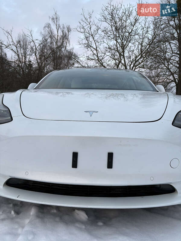 Седан Tesla Model 3 2019 в Києві