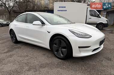 Tesla Model 3  2018