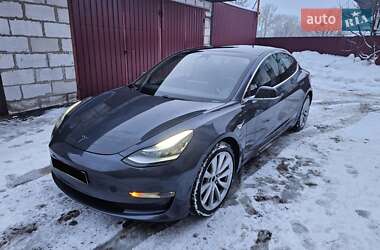 Tesla Model 3 2019