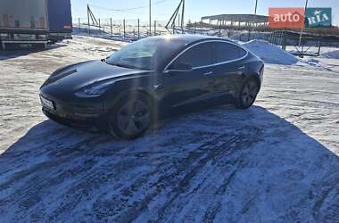 Tesla Model 3  2020