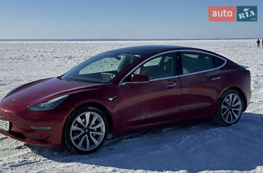 Tesla Model 3 2019