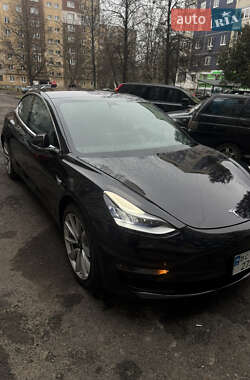 Tesla Model 3  2018