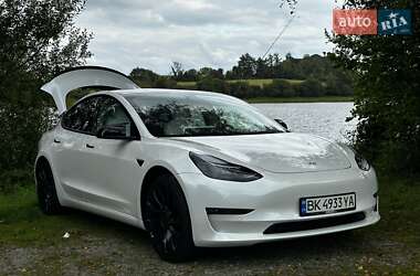 Седан Tesla Model 3 2022 в Харькове